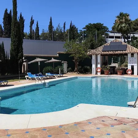 Pinos Aloha Apartment Marbella
