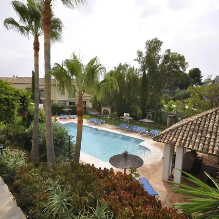 Apartment Pinos Aloha